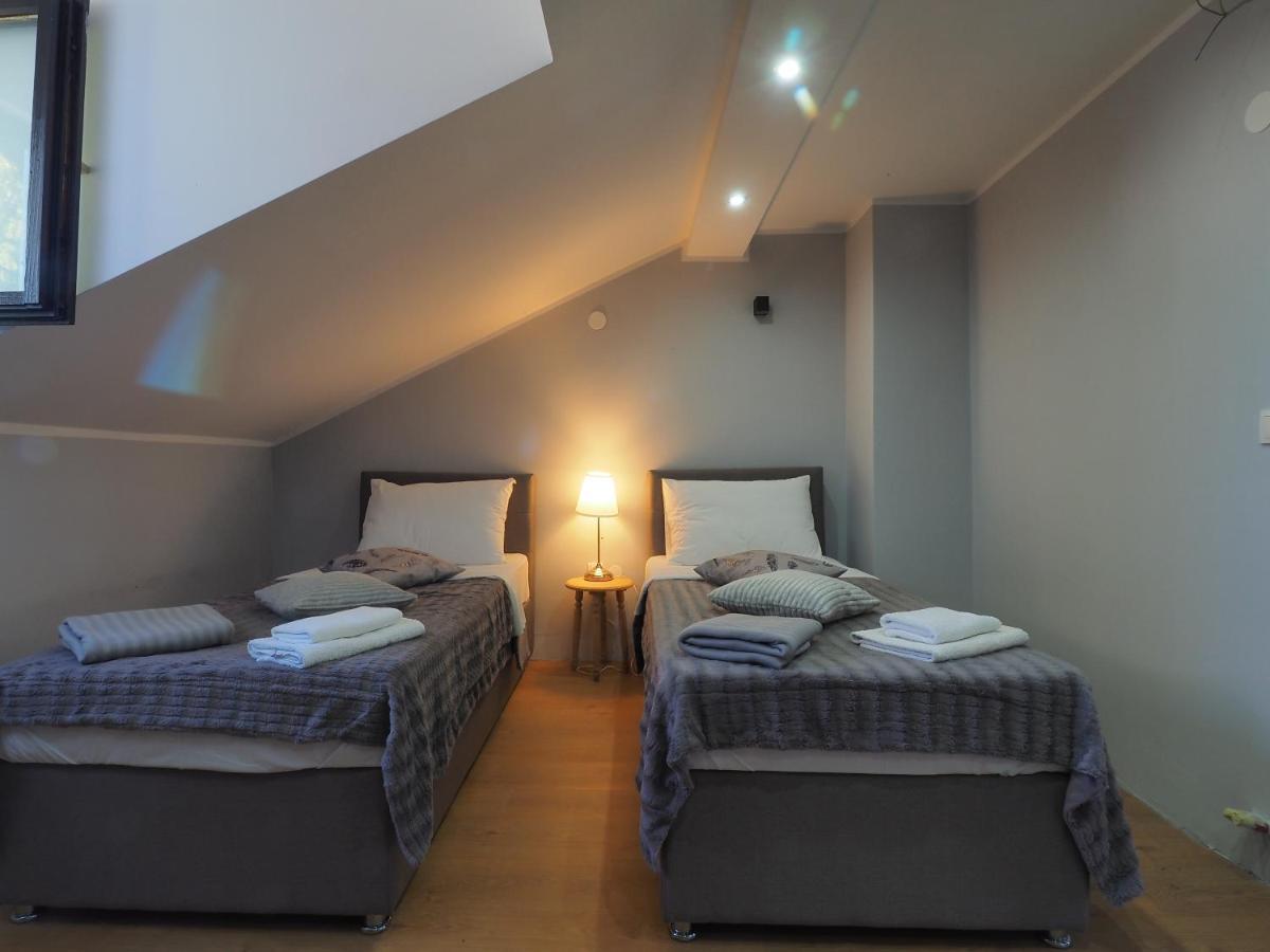 Guest house Sara Latin Extérieur photo