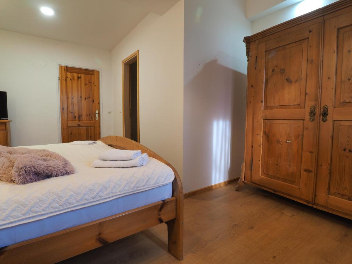 Guest house Sara Latin Extérieur photo