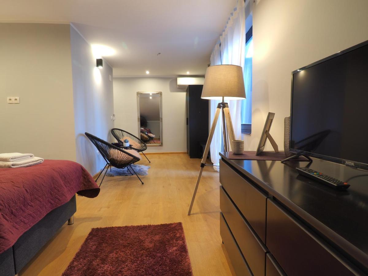 Guest house Sara Latin Extérieur photo