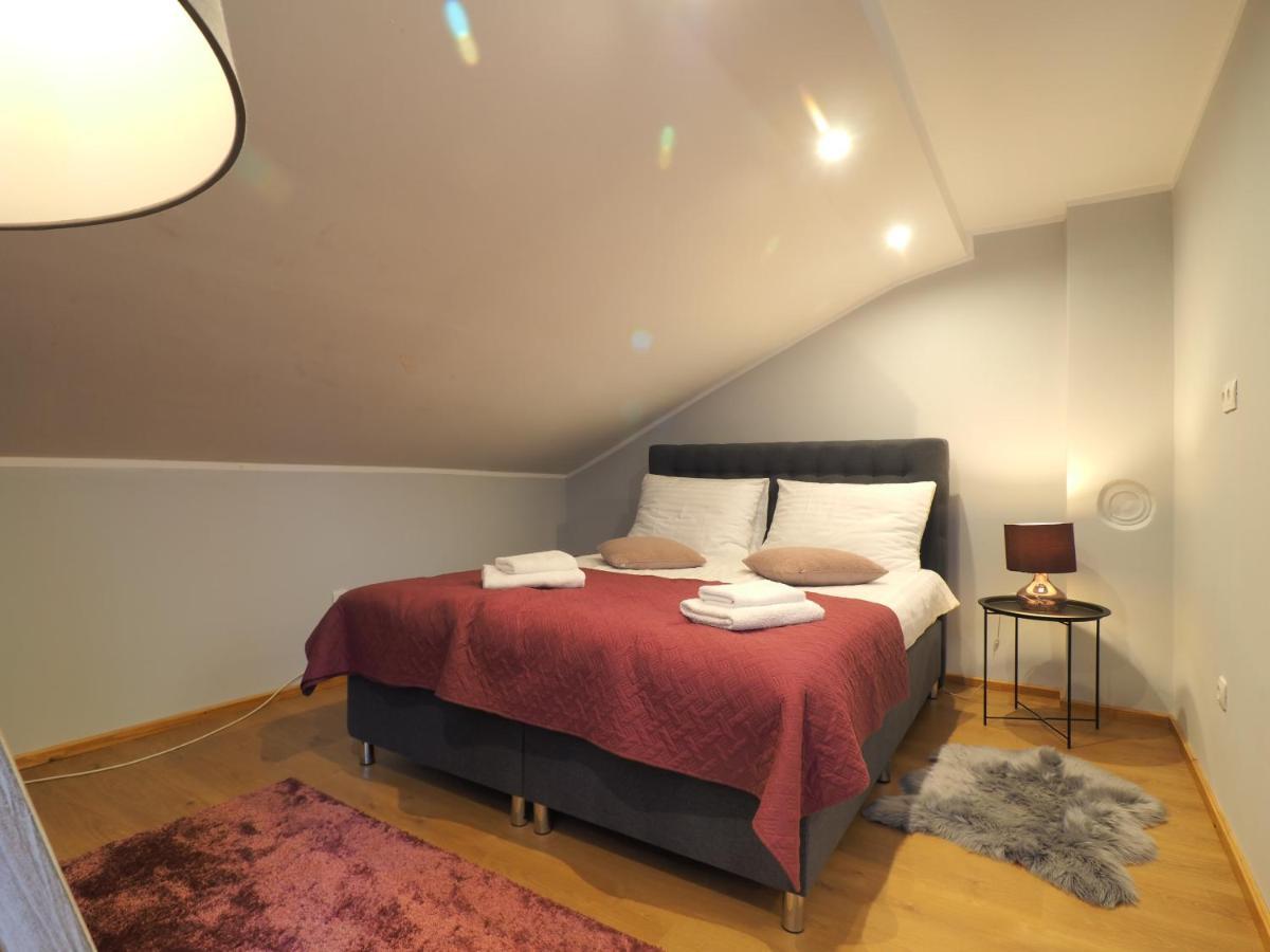 Guest house Sara Latin Extérieur photo