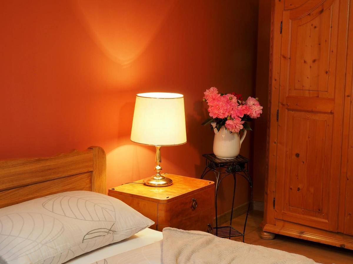 Guest house Sara Latin Extérieur photo