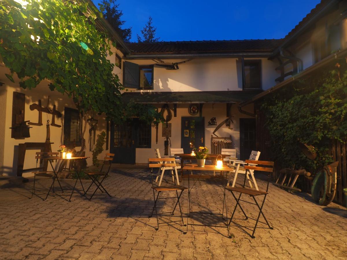 Guest house Sara Latin Extérieur photo
